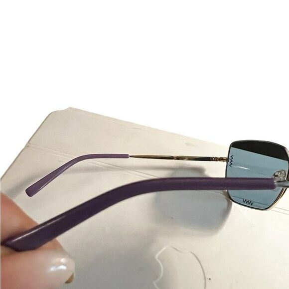 Missoni Gold Sunglasses with Blue Lenses - Picture 4 of 6